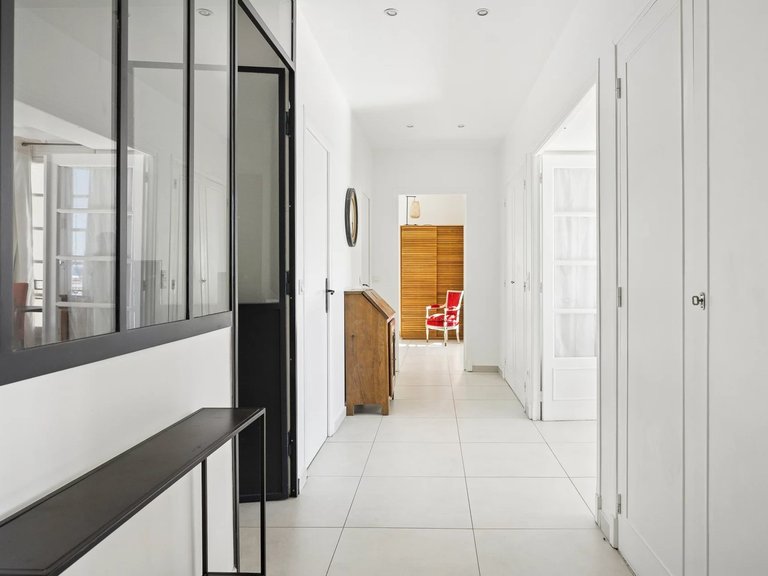 Apartment for Sale in Cannes, Cannes Area 12
