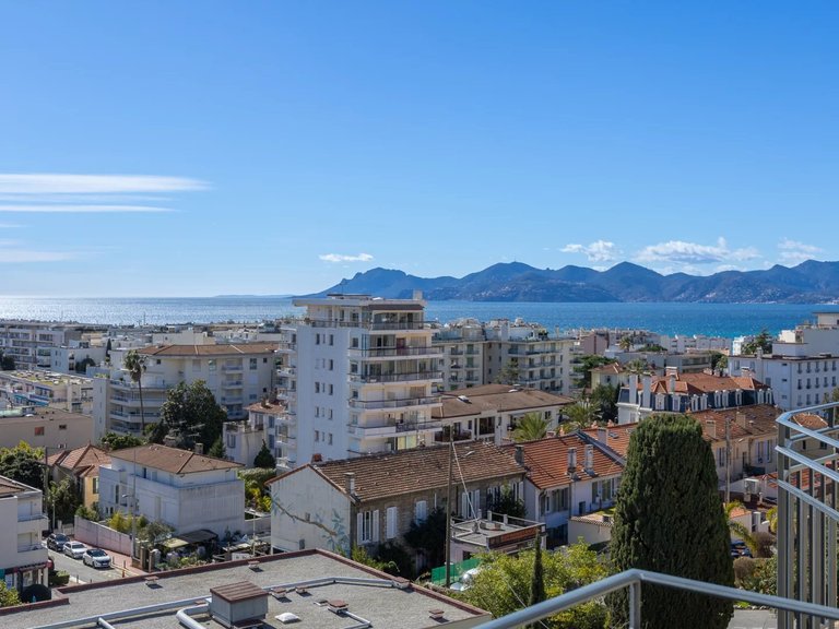 Apartment for Sale in Cannes, Cannes Area 15