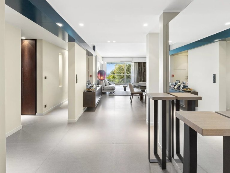 Apartment for Sale in Cannes, Cannes Area 8