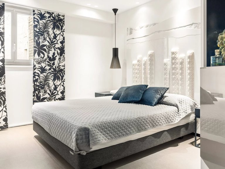 Apartment for Sale in Cannes, Cannes Area 13