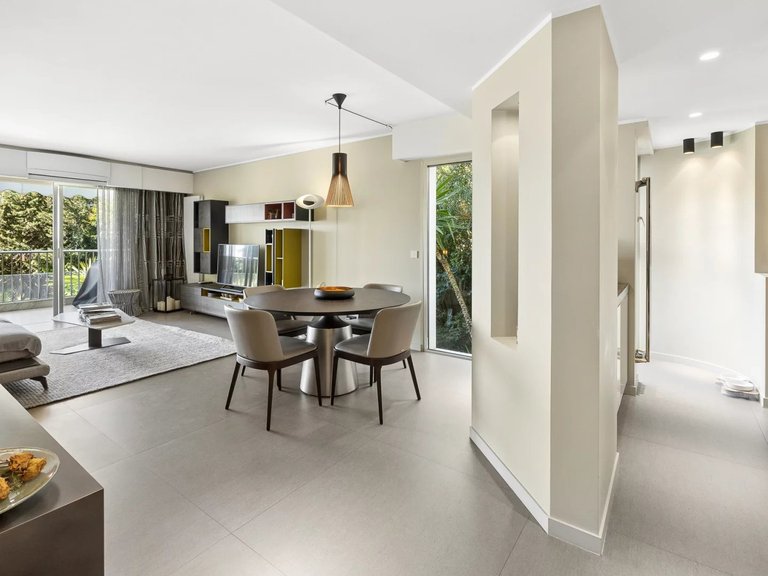 Apartment for Sale in Cannes, Cannes Area 14