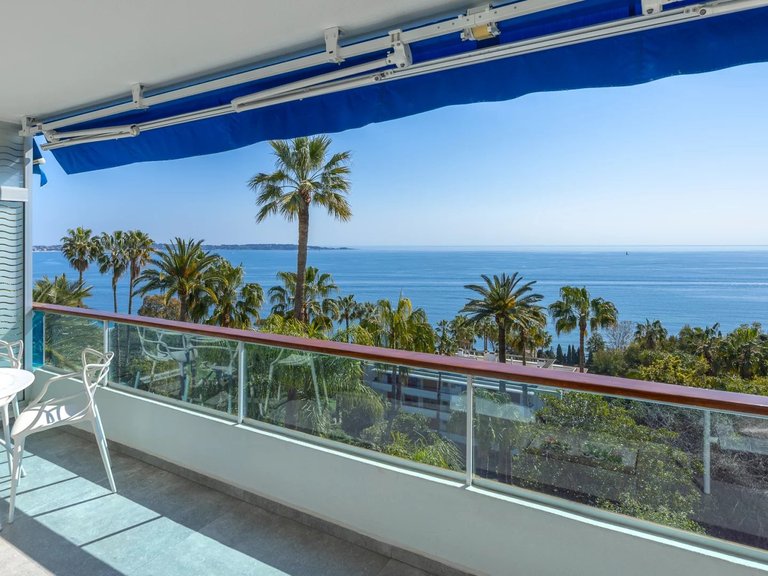 Apartment for Sale in Cannes, Cannes Area 2