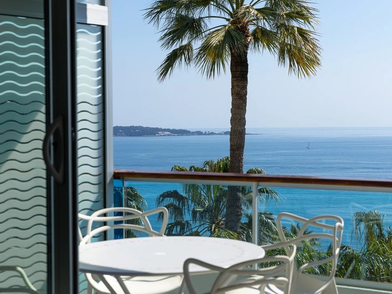 Apartment for Sale in Cannes, Cannes Area 4