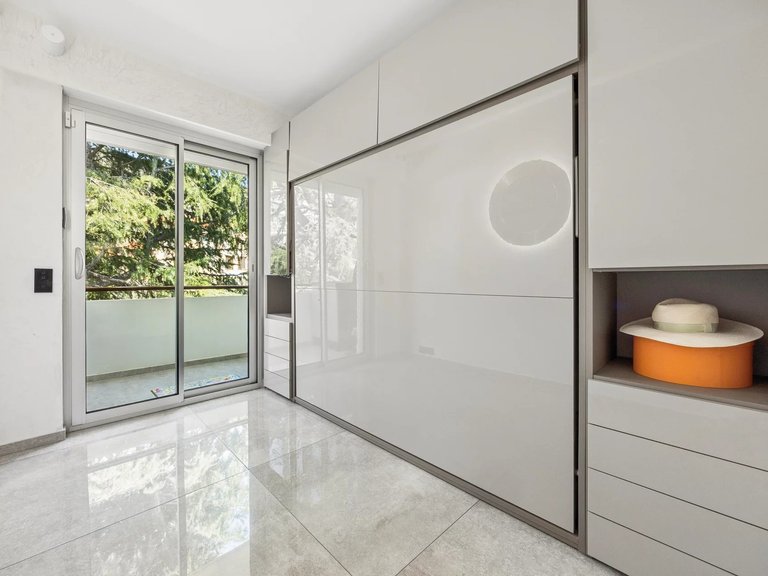Apartment for Sale in Cannes, Cannes Area 13