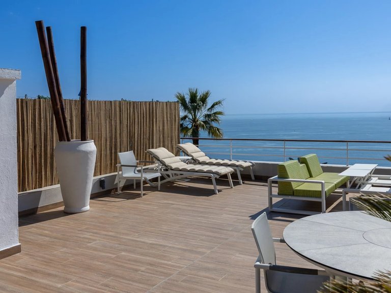 Apartment for Sale in Cannes, Cannes Area 16