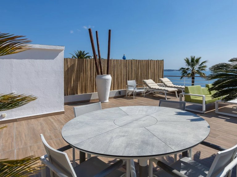 Apartment for Sale in Cannes, Cannes Area 17