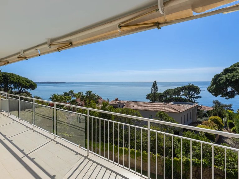 Apartment for Sale in Cannes, Cannes Area 5