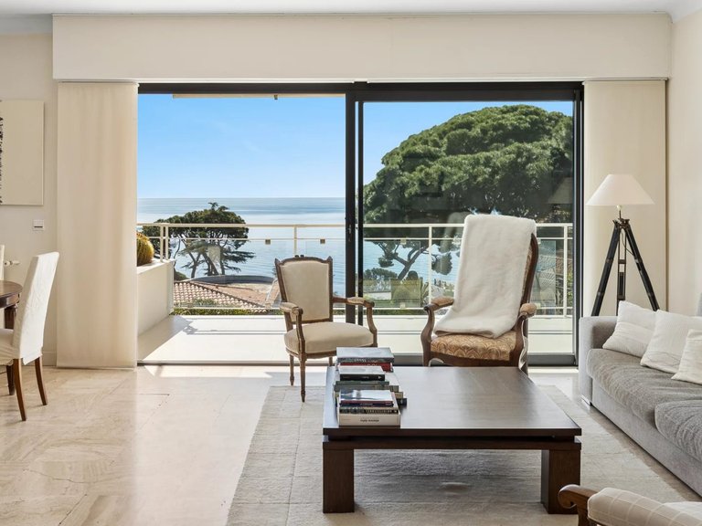 Apartment for Sale in Cannes, Cannes Area 8