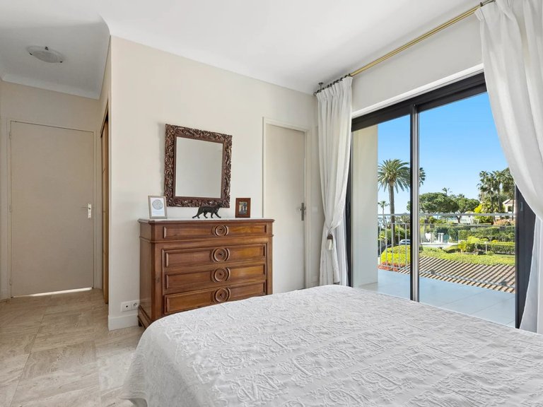 Apartment for Sale in Cannes, Cannes Area 11