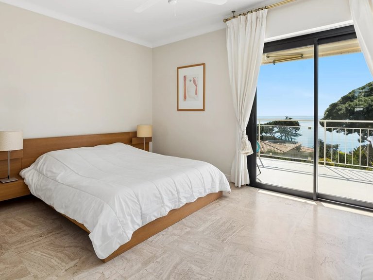 Apartment for Sale in Cannes, Cannes Area 12
