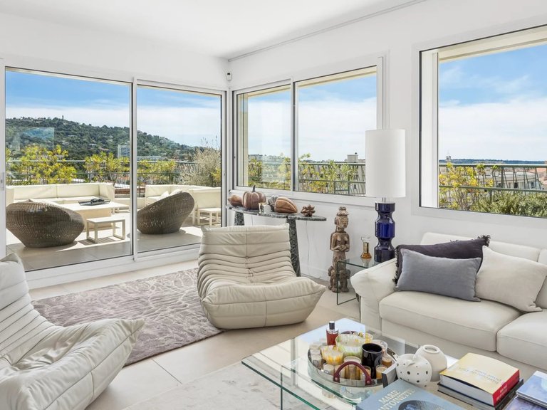 Apartment for Sale in Cannes, Cannes Area 9