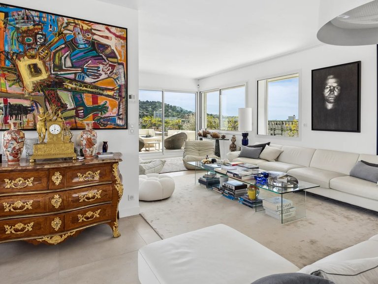 Apartment for Sale in Cannes, Cannes Area 11