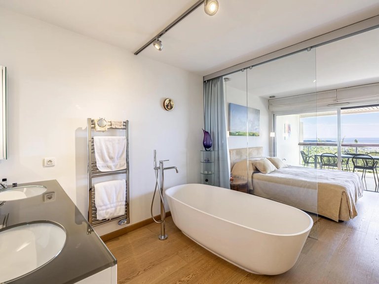 Apartment for Sale in Le Cannet, Cannes Area 8