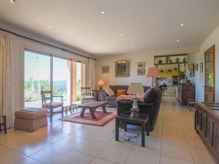 Villa for Sale in Lorgues, Var Countryside (fayence, Lorgues, Cotignac) 16
