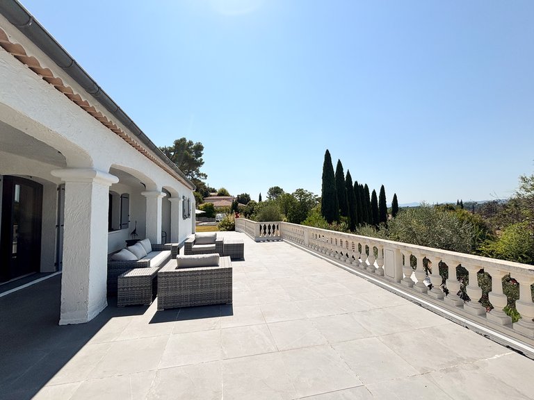 Villa for Sale in Lorgues, Var Countryside (fayence, Lorgues, Cotignac) 5