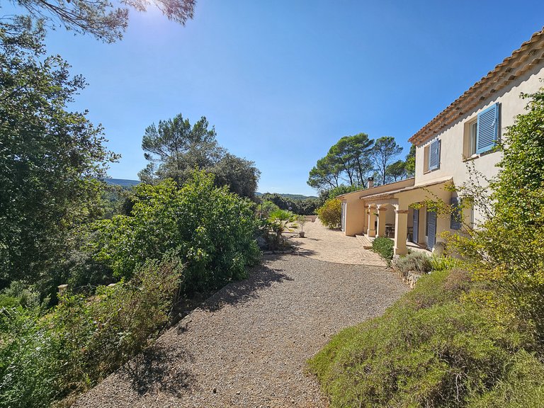 Villa for Sale in Lorgues, Var Countryside (fayence, Lorgues, Cotignac) 2