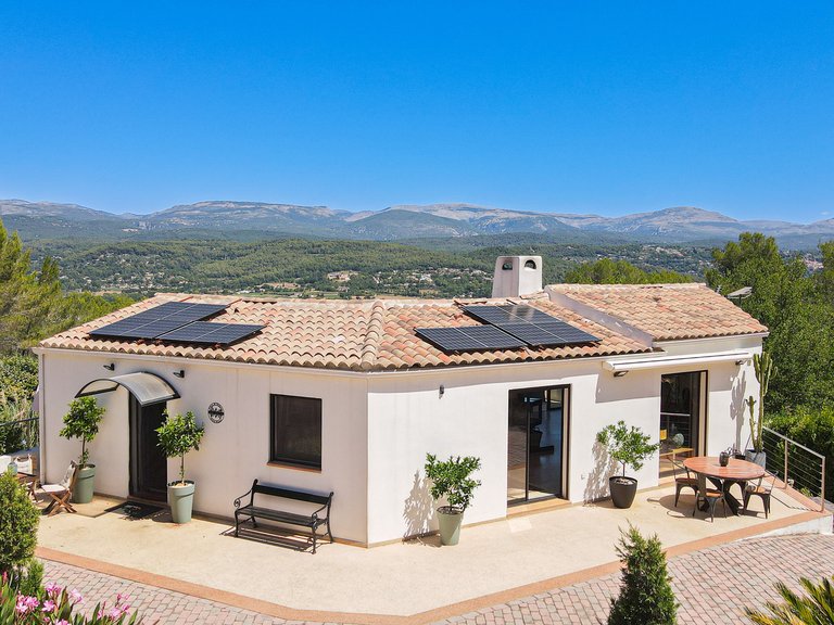 Villa for Sale in Tourrettes, Var Countryside (fayence, Lorgues, Cotignac) 3