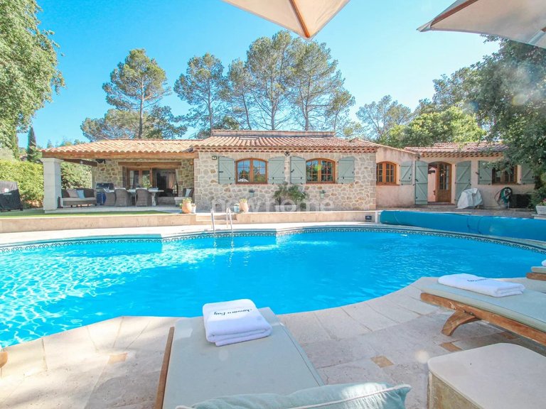 Villa for Sale in Fayence, Var Countryside (fayence, Lorgues, Cotignac) 2