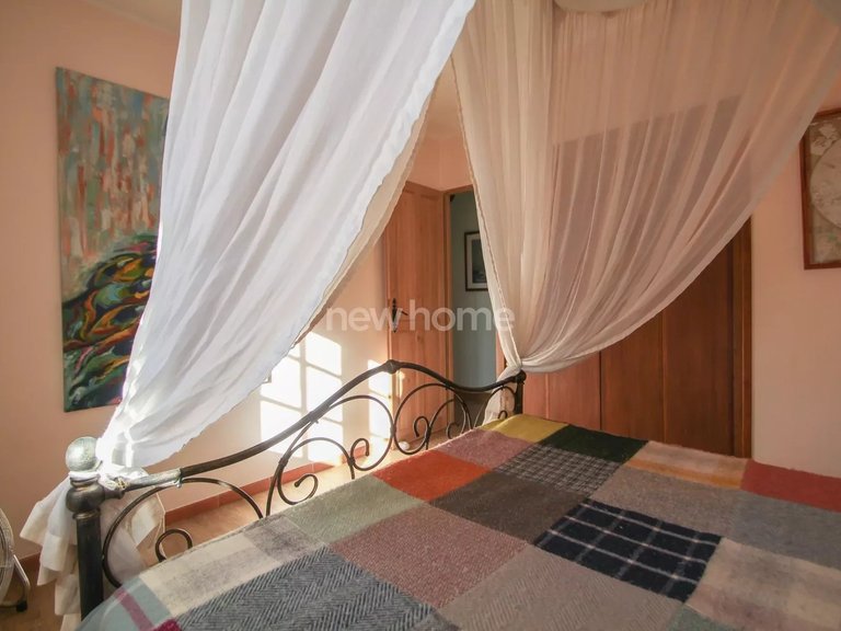 Villa for Sale in Fayence, Var Countryside (fayence, Lorgues, Cotignac) 14