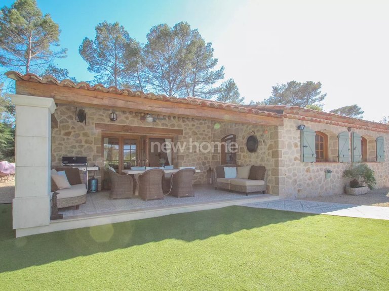 Villa for Sale in Fayence, Var Countryside (fayence, Lorgues, Cotignac) 3
