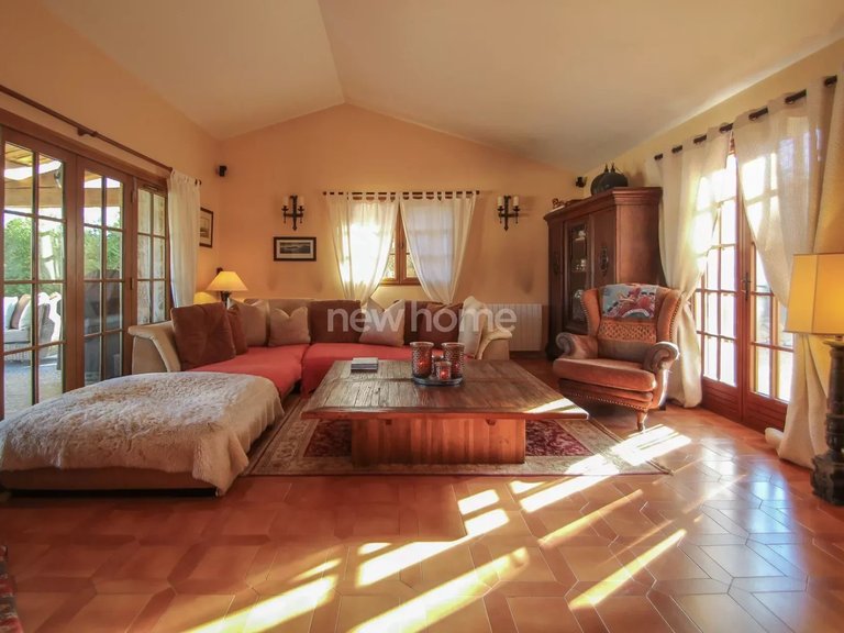 Villa for Sale in Fayence, Var Countryside (fayence, Lorgues, Cotignac) 10