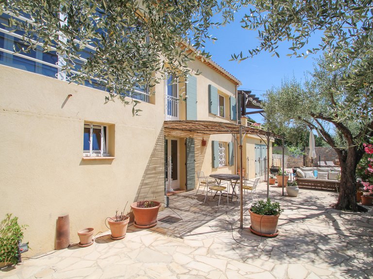 Villa for Sale in Tourrettes, Var Countryside (fayence, Lorgues, Cotignac) 5
