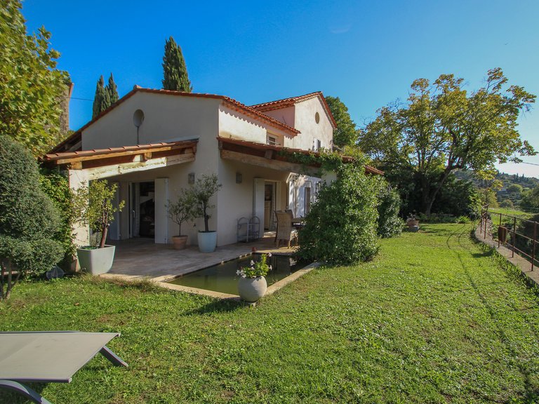 Villa for Sale in Fayence, Var Countryside (fayence, Lorgues, Cotignac) 14