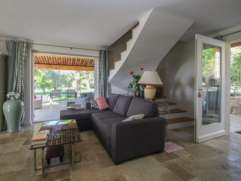 Villa for Sale in Fayence, Var Countryside (fayence, Lorgues, Cotignac) 6