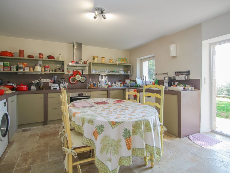 Villa for Sale in Fayence, Var Countryside (fayence, Lorgues, Cotignac) 9