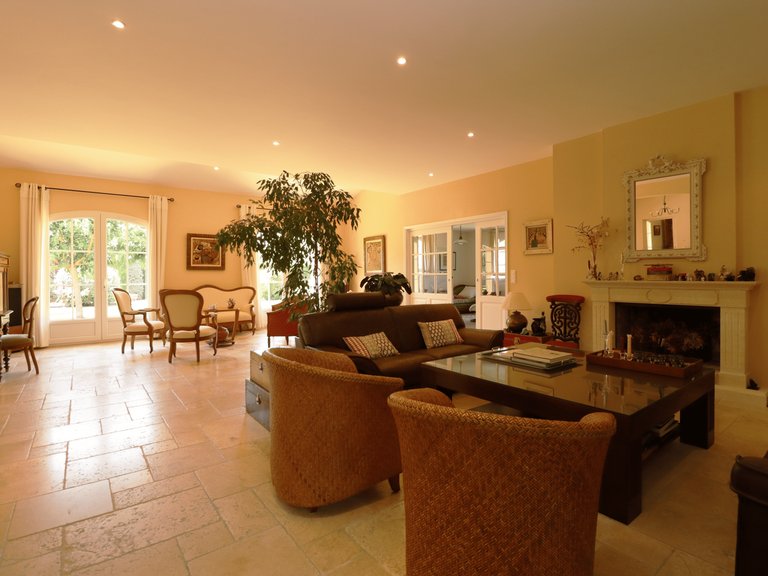 Villa for Sale in Callian, Var Countryside (fayence, Lorgues, Cotignac) 11