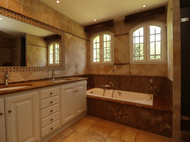 Villa for Sale in Callian, Var Countryside (fayence, Lorgues, Cotignac) 17