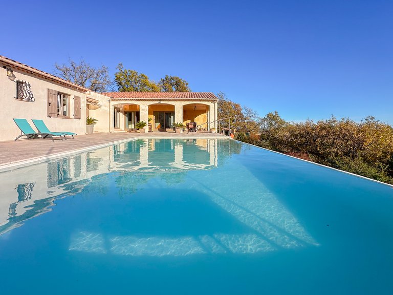 Villa for Sale in Fayence, Var Countryside (fayence, Lorgues, Cotignac) 2