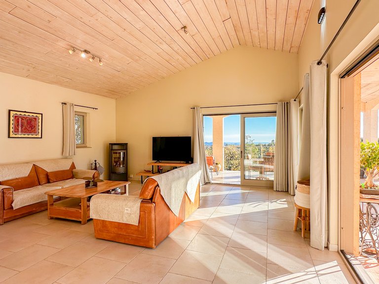 Villa for Sale in Fayence, Var Countryside (fayence, Lorgues, Cotignac) 9