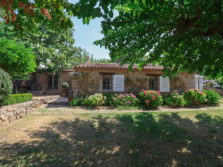 Villa for Sale in Tourrettes, Var Countryside (fayence, Lorgues, Cotignac) 5