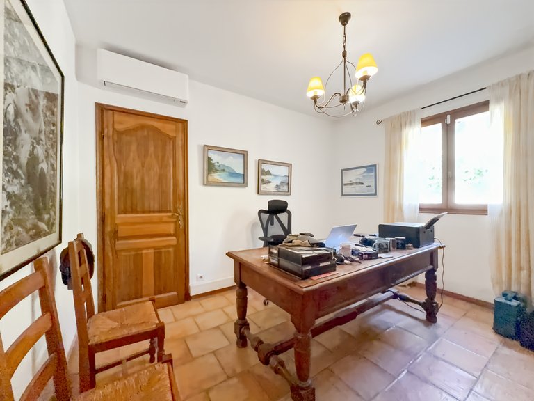 Villa for Sale in Fayence, Var Countryside (fayence, Lorgues, Cotignac) 10