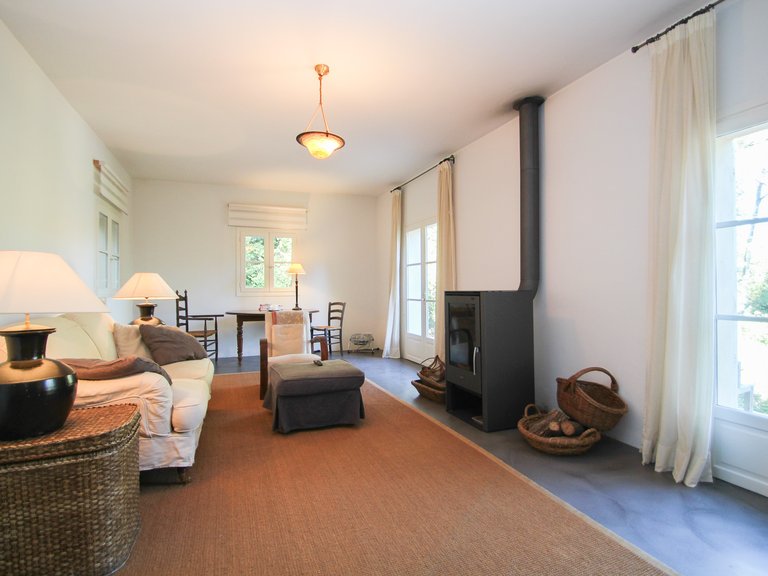 Villa for Sale in Tourrettes Sur Loup, Vence, St. Paul Area 10