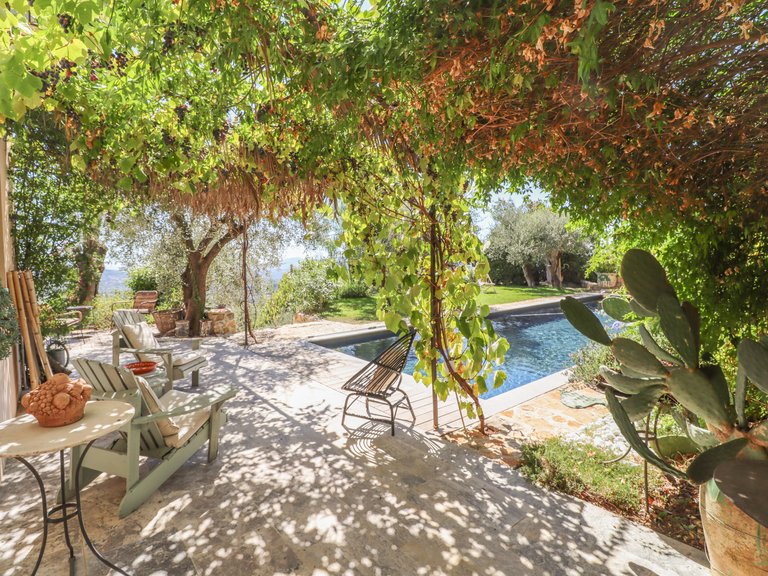Villa for Sale in Chateauneuf Grasse, Mougins, Valbonne, Grasse Area 3