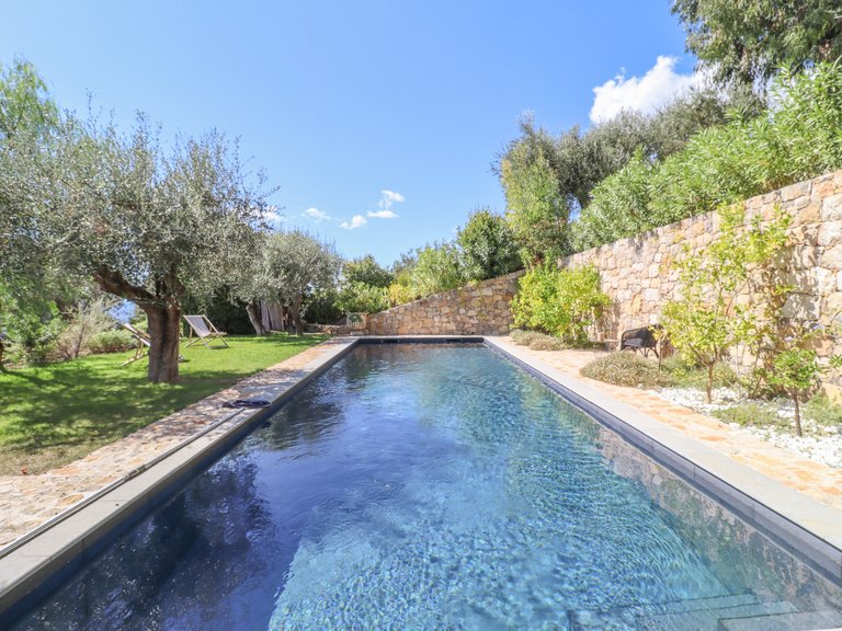 Villa for Sale in Chateauneuf Grasse, Mougins, Valbonne, Grasse Area 4