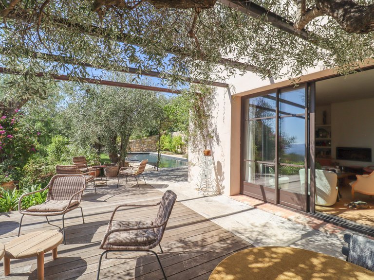 Villa for Sale in Chateauneuf Grasse, Mougins, Valbonne, Grasse Area 7