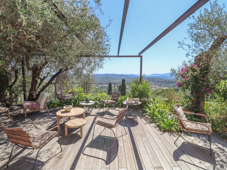 Villa for Sale in Chateauneuf Grasse, Mougins, Valbonne, Grasse Area 8