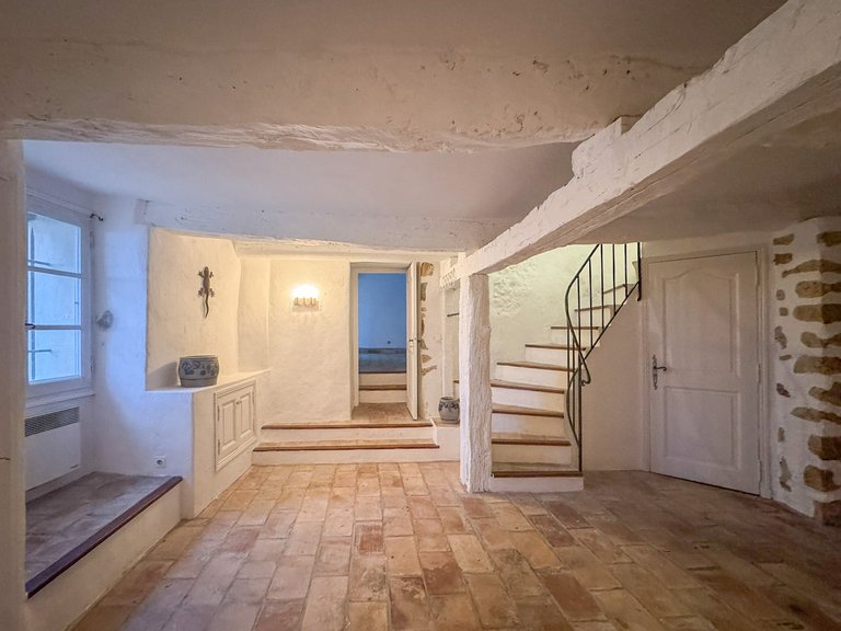 Villa for Sale in Chateauneuf Grasse, Mougins, Valbonne, Grasse Area 17