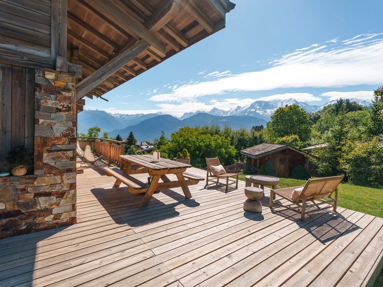 Villa for Sale in Combloux, Megeve 2