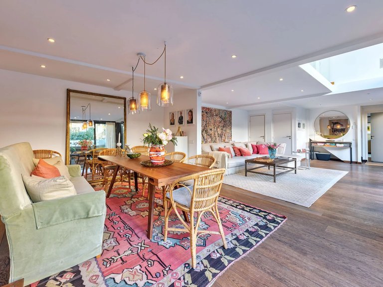 Villa for Sale in Cannes, Cannes Area 11