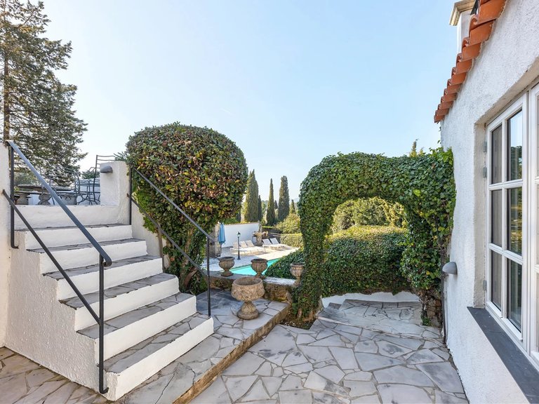 Villa for Sale in Mougins, Mougins, Valbonne, Grasse Area 20