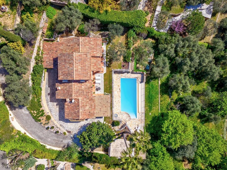 Villa for Sale in Le Tignet, Mougins, Valbonne, Grasse Area 5