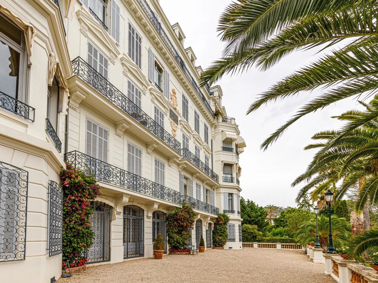 Apartment for Sale in Cannes, Cannes Area 3