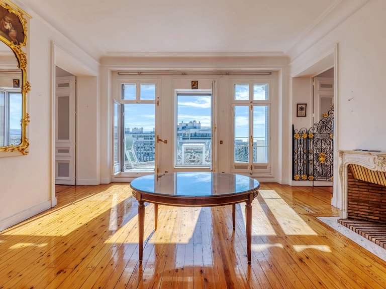Apartment for Sale in Cannes, Cannes Area 5