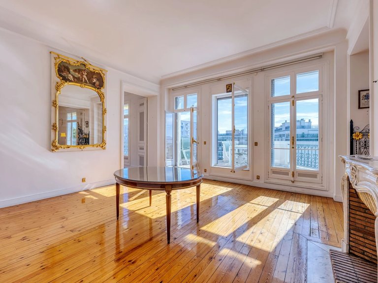 Apartment for Sale in Cannes, Cannes Area 7