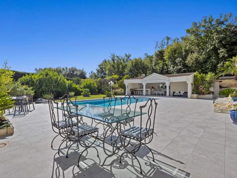 Villa for Sale in Vallauris, Antibes Area 5