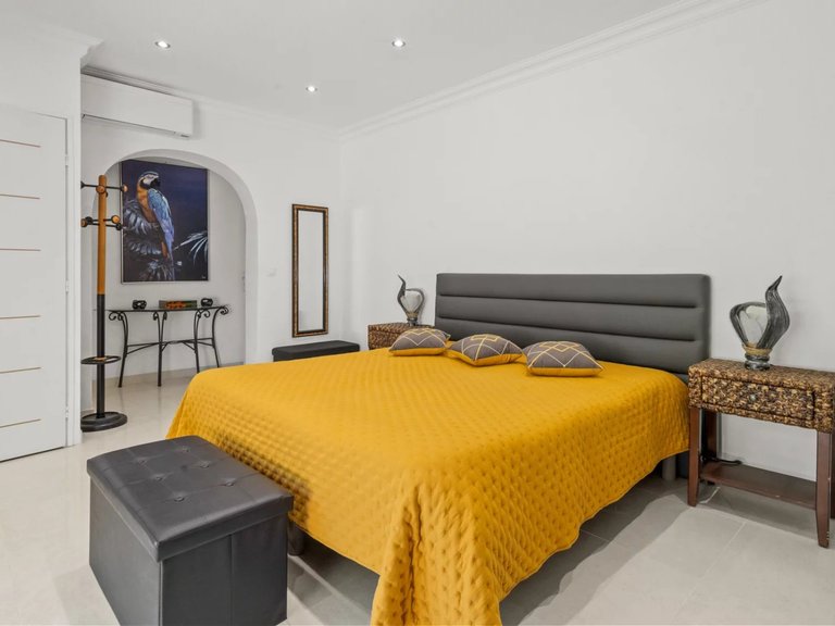 Villa for Sale in Vallauris, Antibes Area 12
